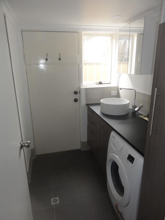 Prime Location & Spacious Adelaïde Extérieur photo